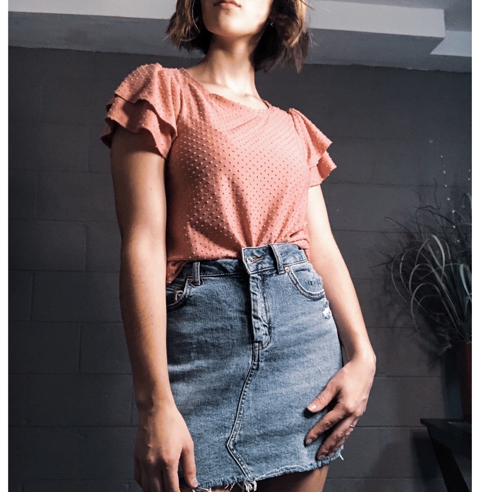 Textured baby pink ruffled sleeve shirt